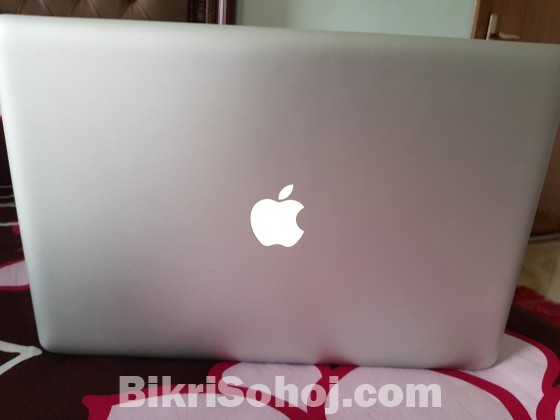 Macbook pro 15.4